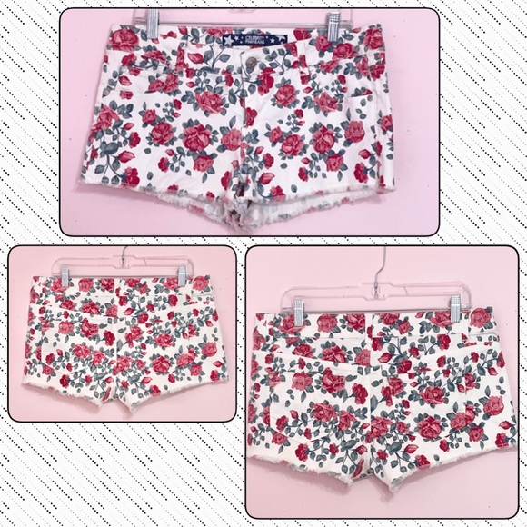 👖🌺👖🌺SEXY FLORAL PRINT DENIM JEANS SHORTS…Sz 13…🌸🌼 - Picture 7 of 7